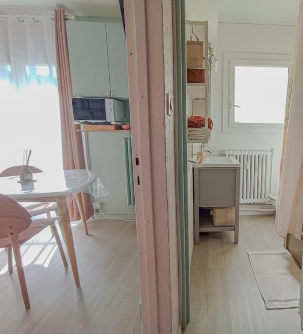 Appartement Studio 50M Tram Parking Gratuit 13Min Gare à Montpellier Extérieur photo